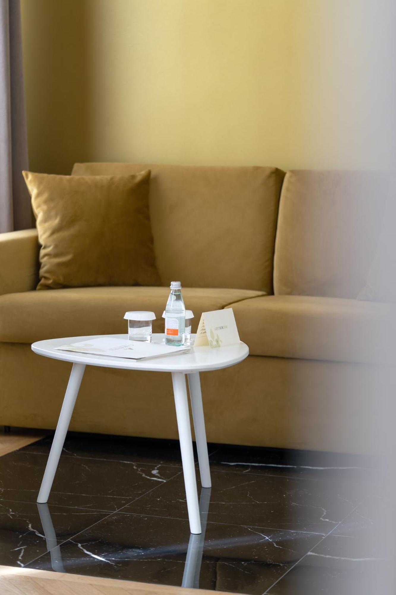 Junior Suite,1563330616:JPEG